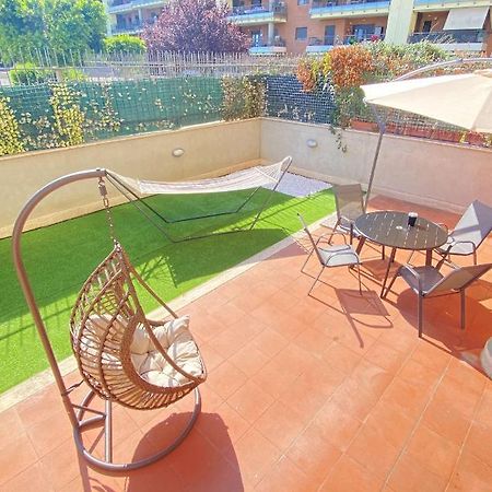 Sun Nest Apartment - Terrace & Garage フィウミチーノ エクステリア 写真