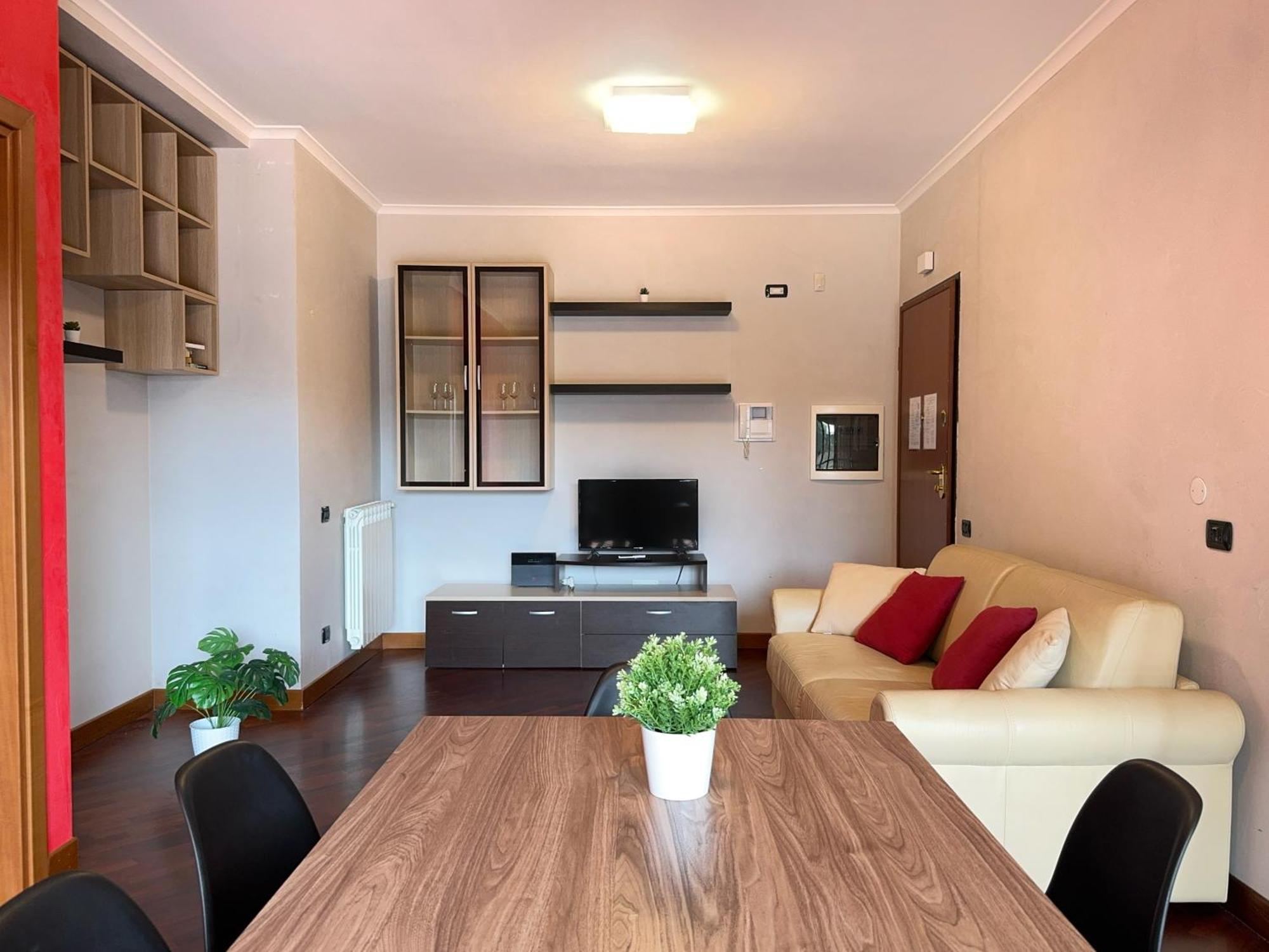 Sun Nest Apartment - Terrace & Garage フィウミチーノ エクステリア 写真